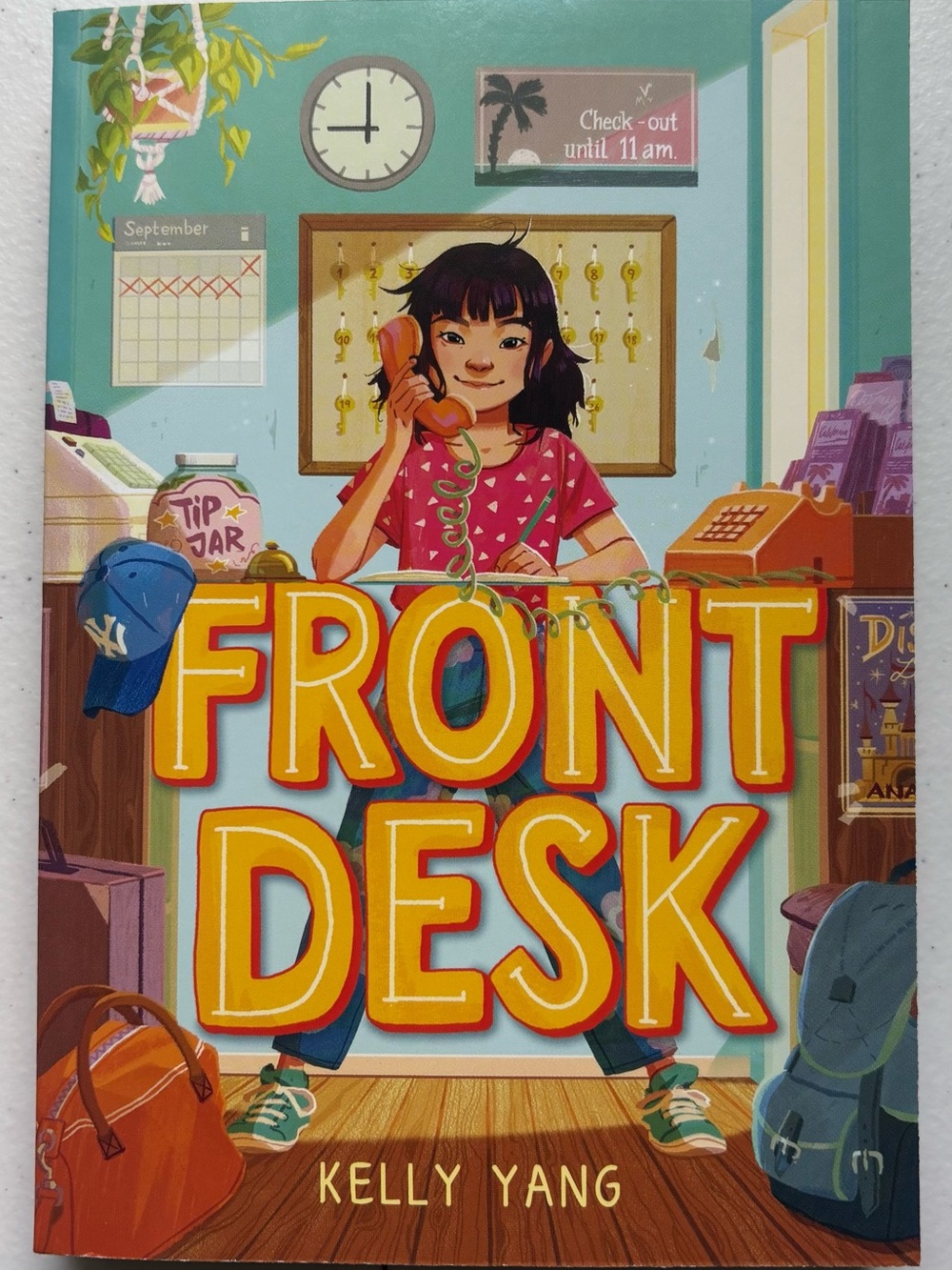 Front Desk by Kelly Yang (Paperback)